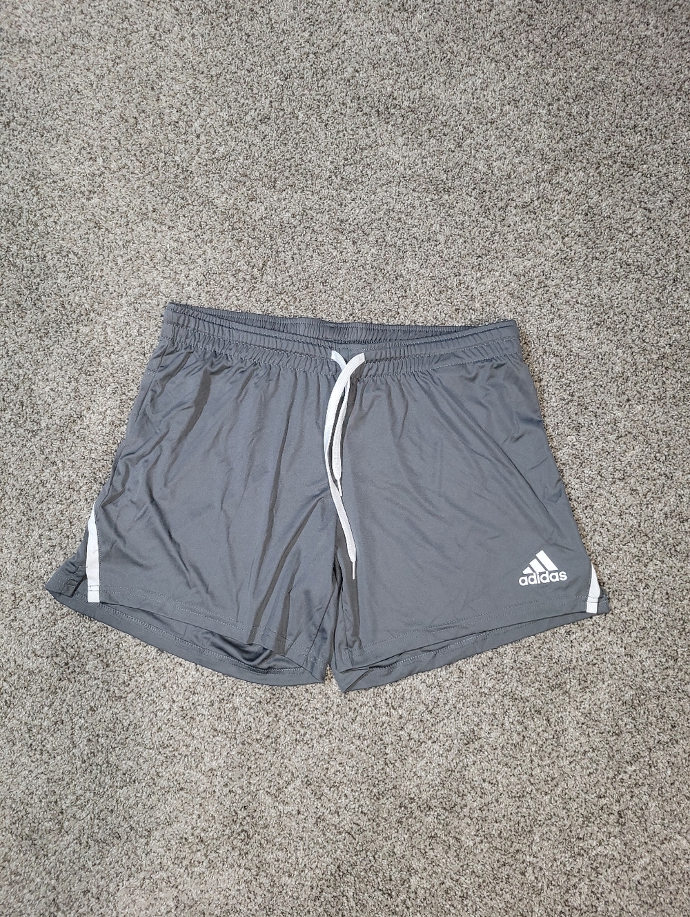 Adidas Womens Large Team Issue Athletic Performance Gray Shorts HS7733